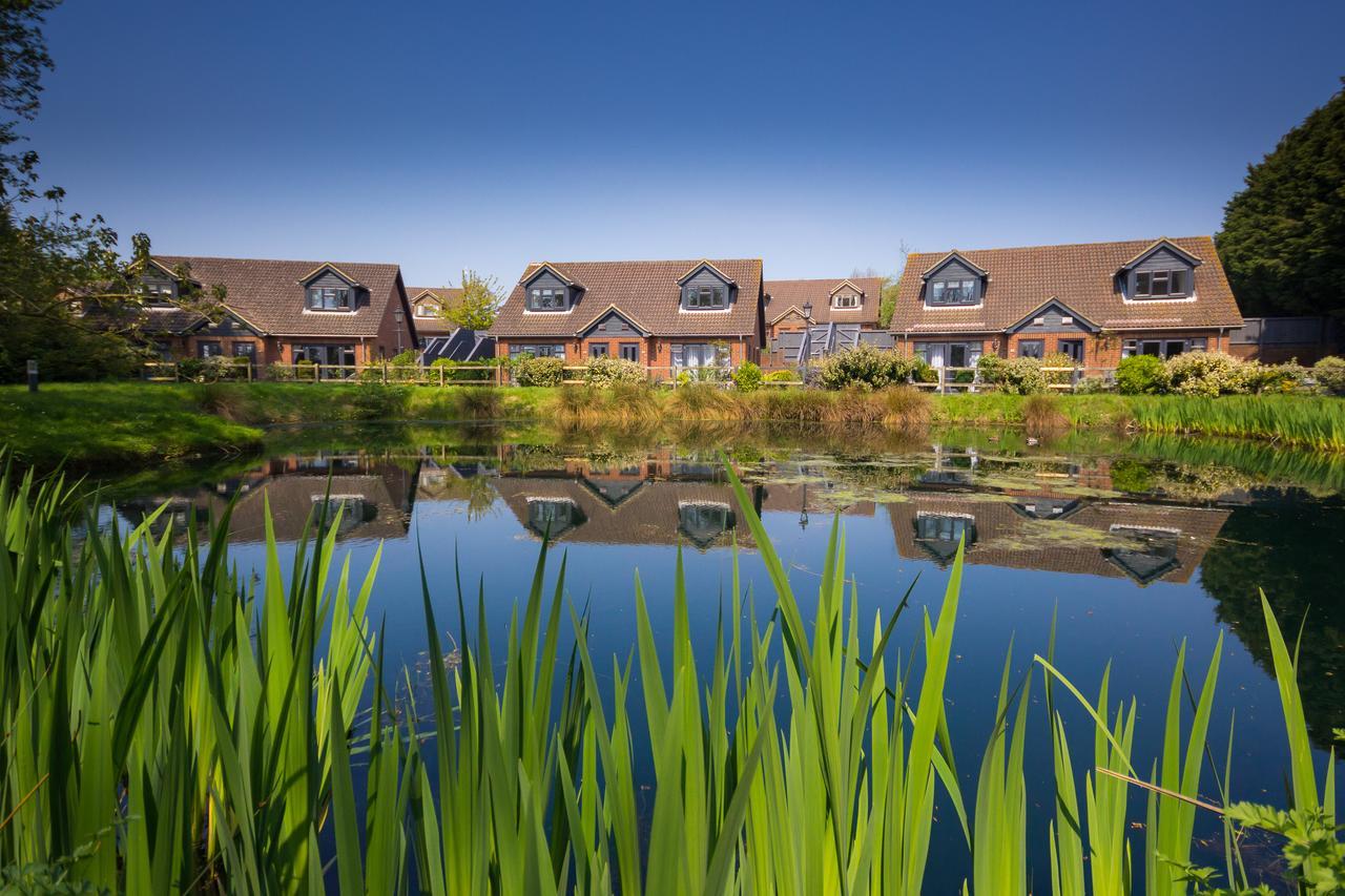 The Lakes Rookley Екстер'єр фото The new houses at the heart of the village